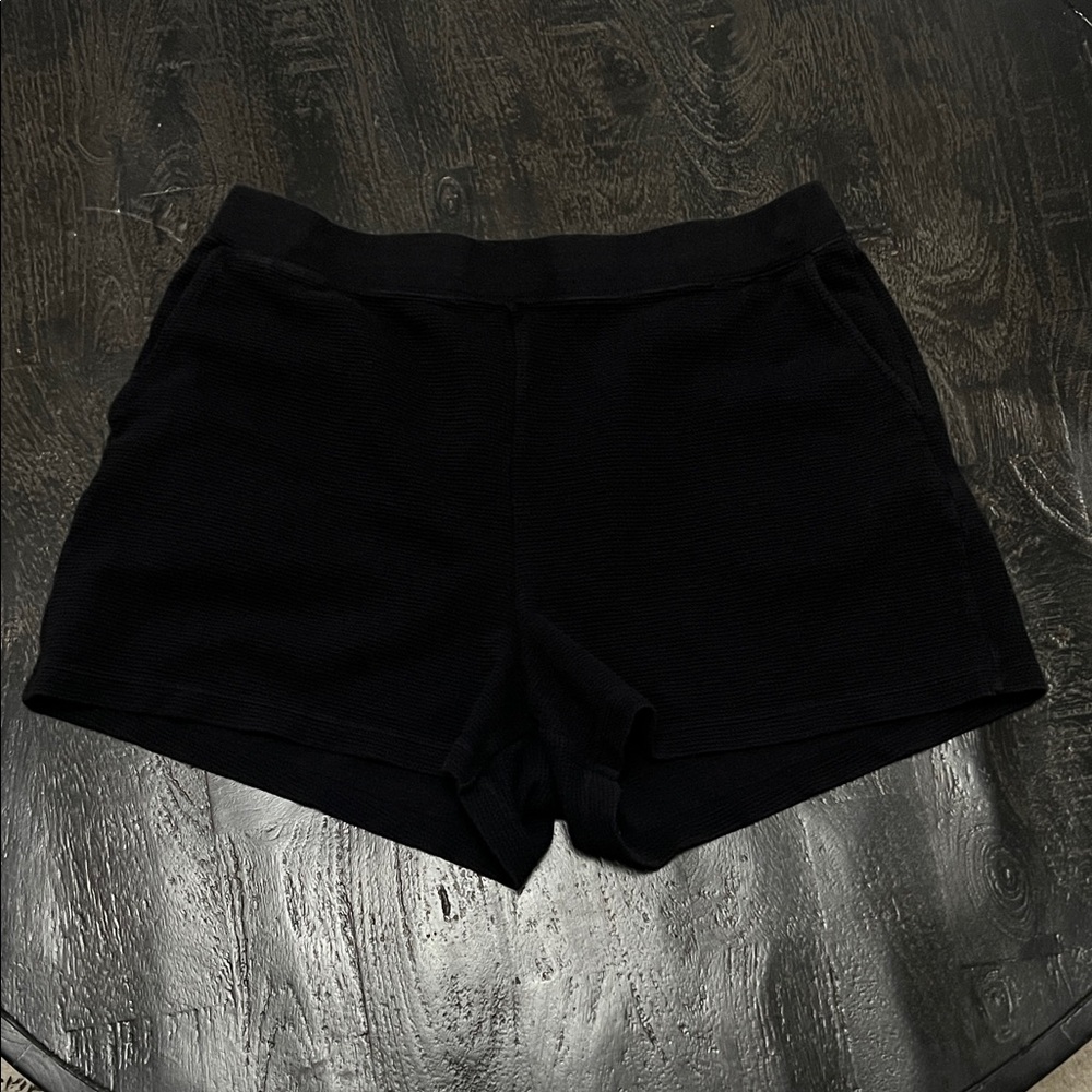 Uniqlo Women's Black Athletic Shorts